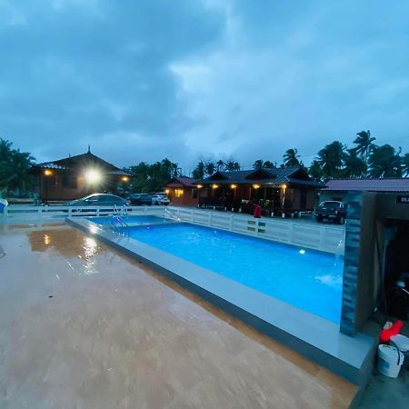 Tts Staycation Chalet Kampung Penarik Luaran gambar