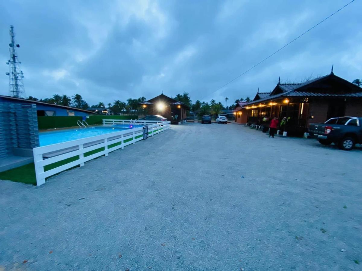 Tts Staycation Chalet Kampung Penarik Luaran gambar